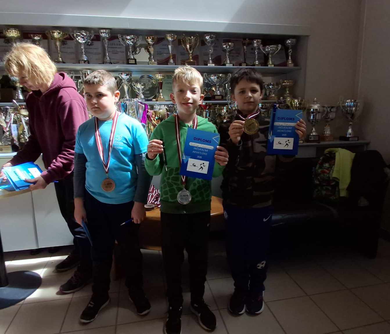 1. UN 2.VIETA AKVATLONA SACENSĪBĀS