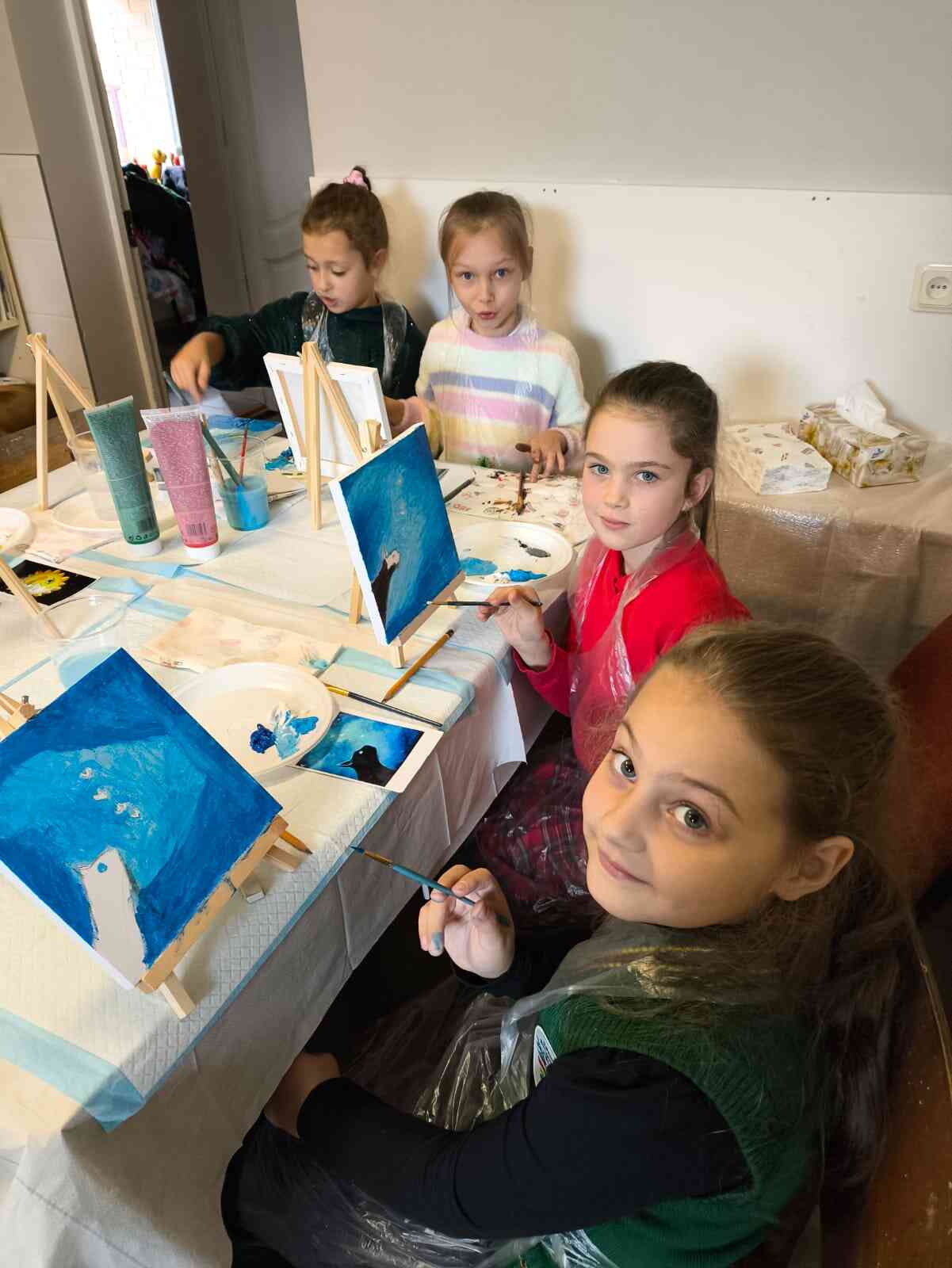 2.B KLASE RADOŠAJĀ DARBNĪCĀ