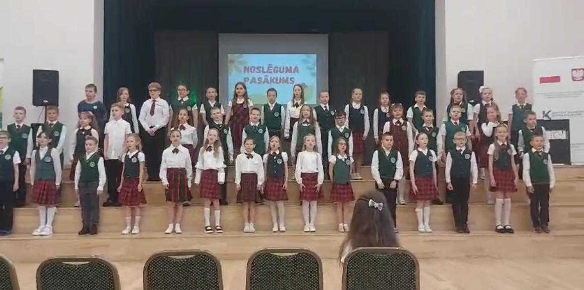 3.KLAŠU PASĀKUMS, SAKARĀ AR MĀCĪBU GADA NOSLĒGUMU.