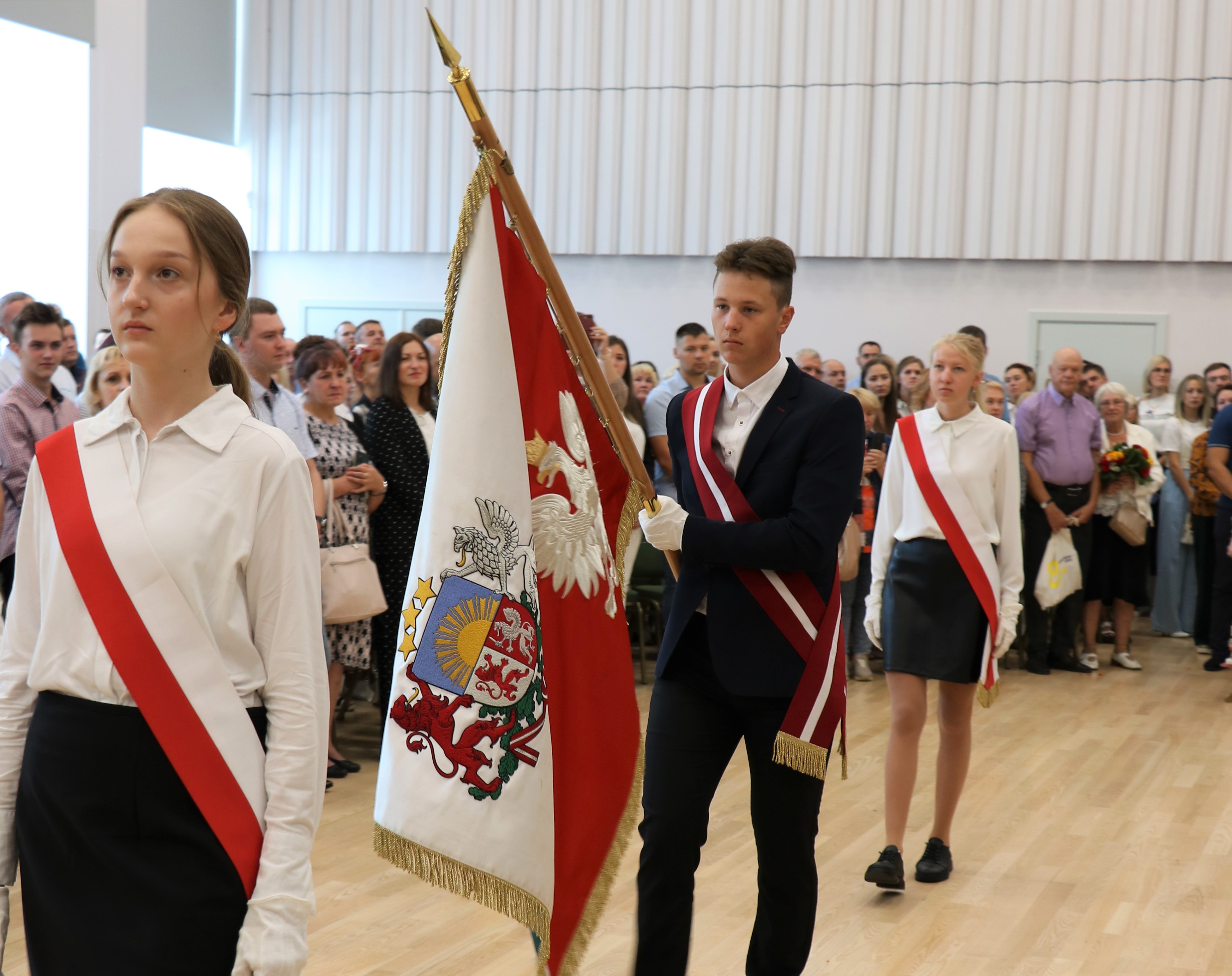 AICINĀM UZ ZINĪBU DIENU!