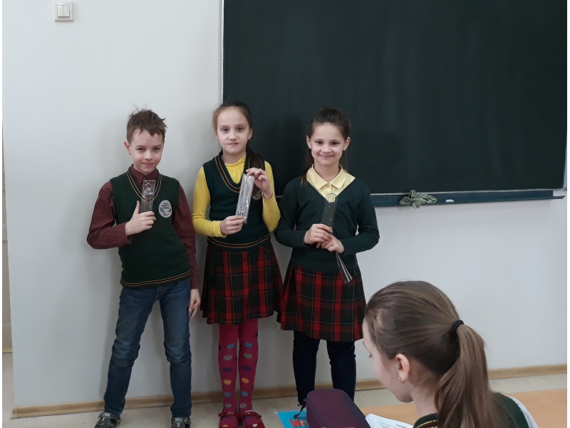 NOSLĒGUSIES “BĒRNU, JAUNIEŠU UN VECĀKU ŽŪRIJA 2018”